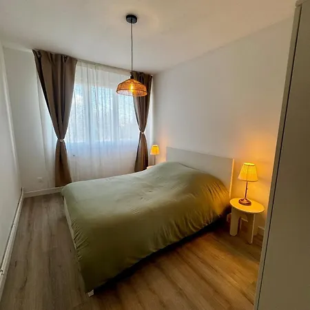 Cozy 2 Bedrooms 아파트